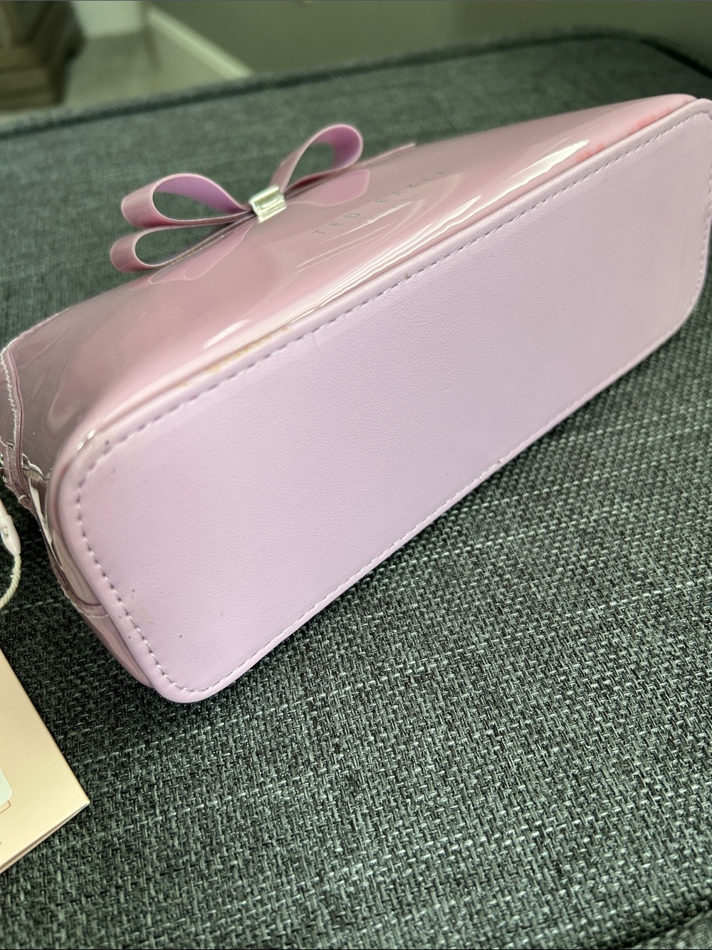 Ted Baker Lavender Patent Bow Zip Cosmetic bag - Picture 3 of 7